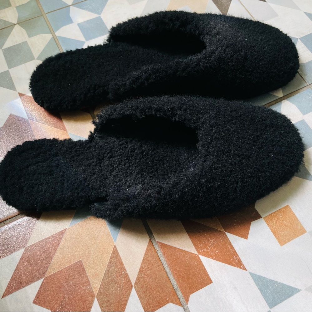 Sleeper Black Genuine Shearling Backless Slipper, EU 38 - Picture 2 of 9